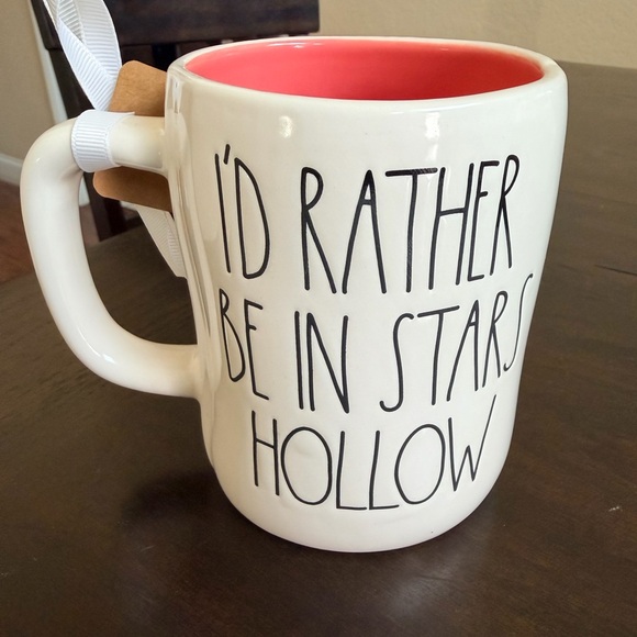 NWT Gilmore Girls Stars Hollow Mug - Picture 2 of 4